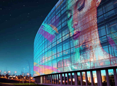 Giới Thiệu Về Công Nghệ Màn Hình LED Trong Suốt - Xu Hướng Của Tương Lai