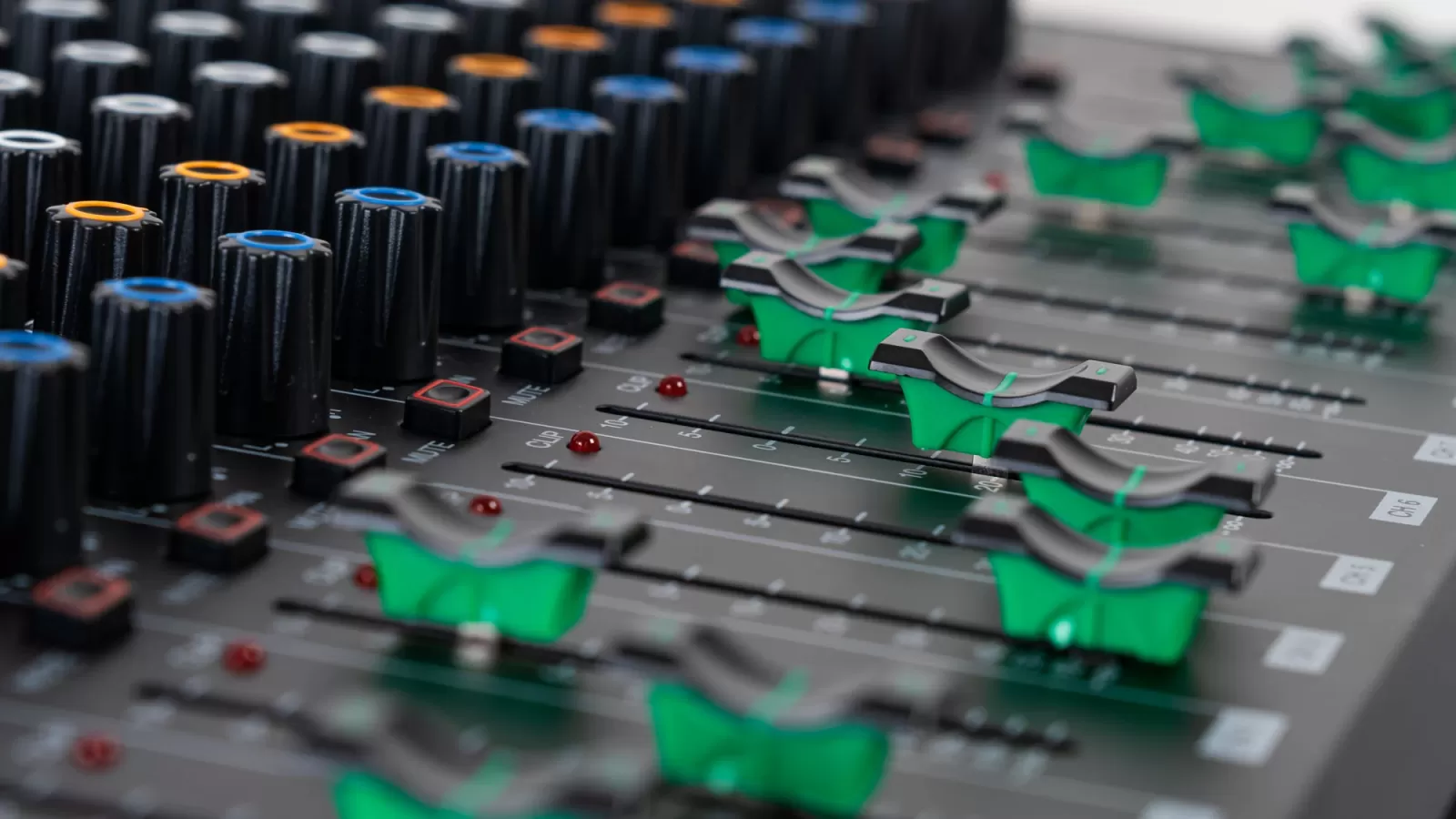 Mixers Studio MIX-12PRO