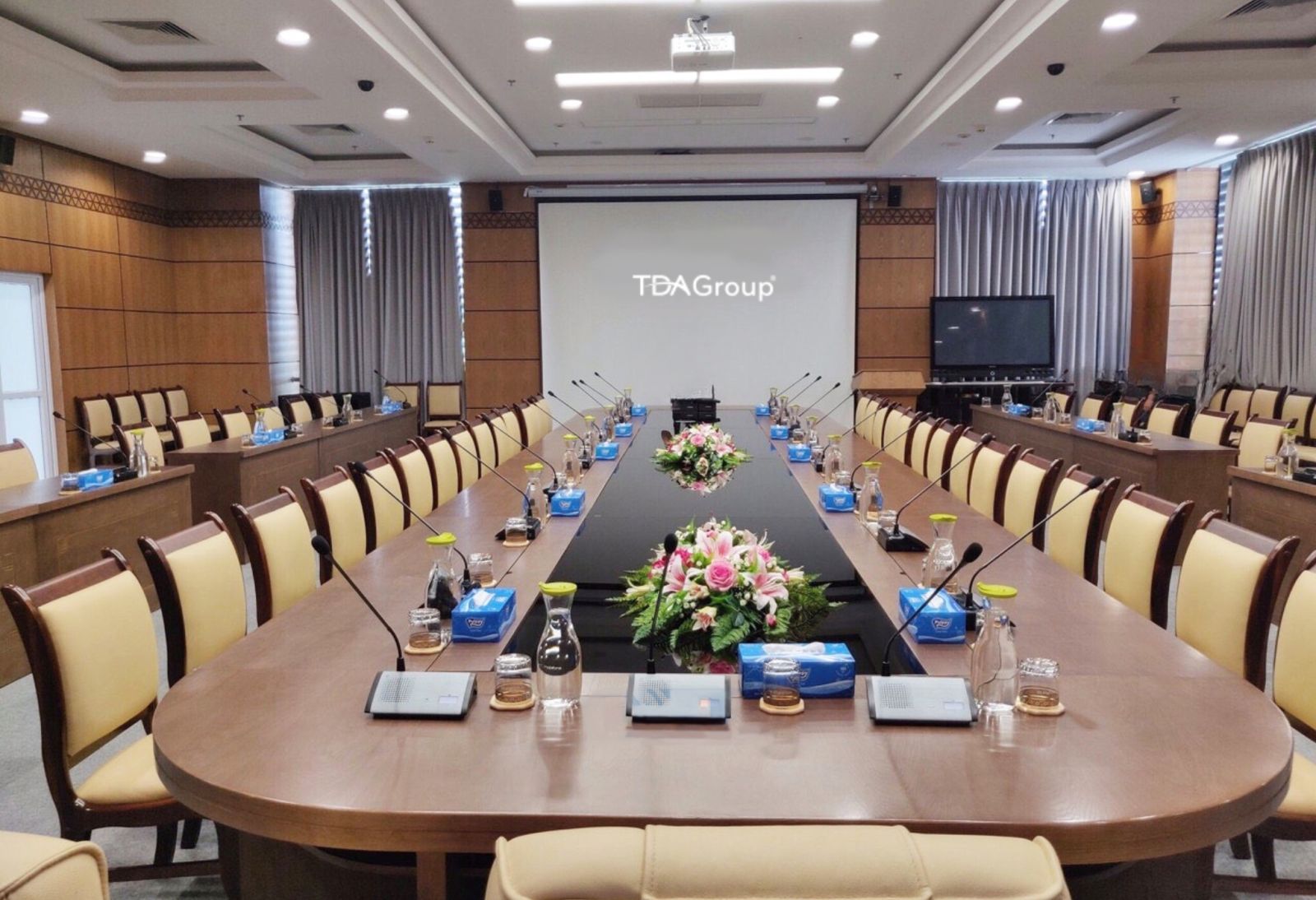 setup hệ thống âm thanh phòng họp