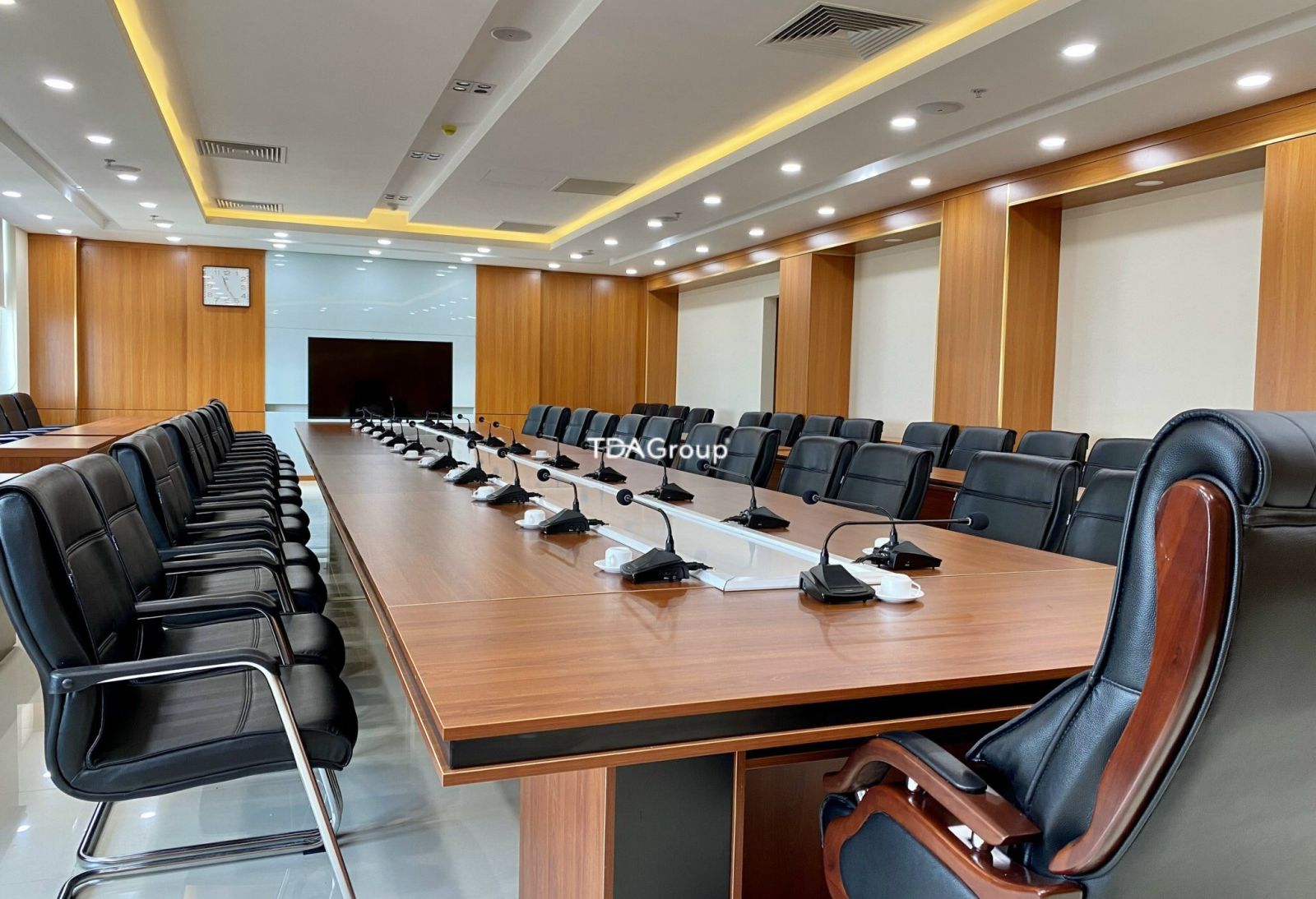 setup hệ thống âm thanh phòng họp