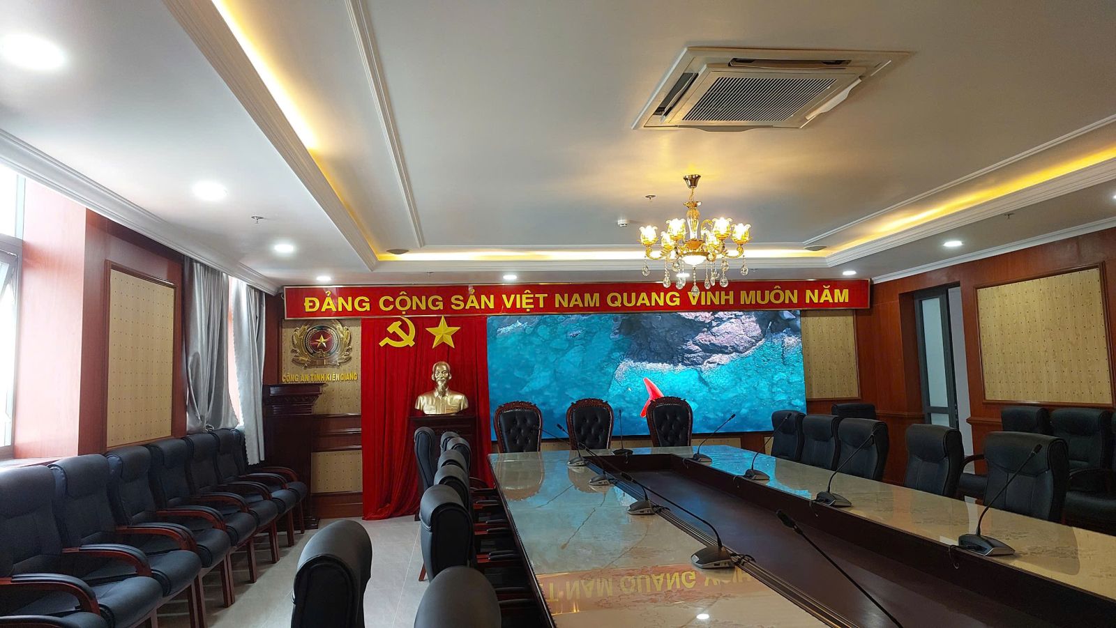 báo giá màn hình LED hội trường