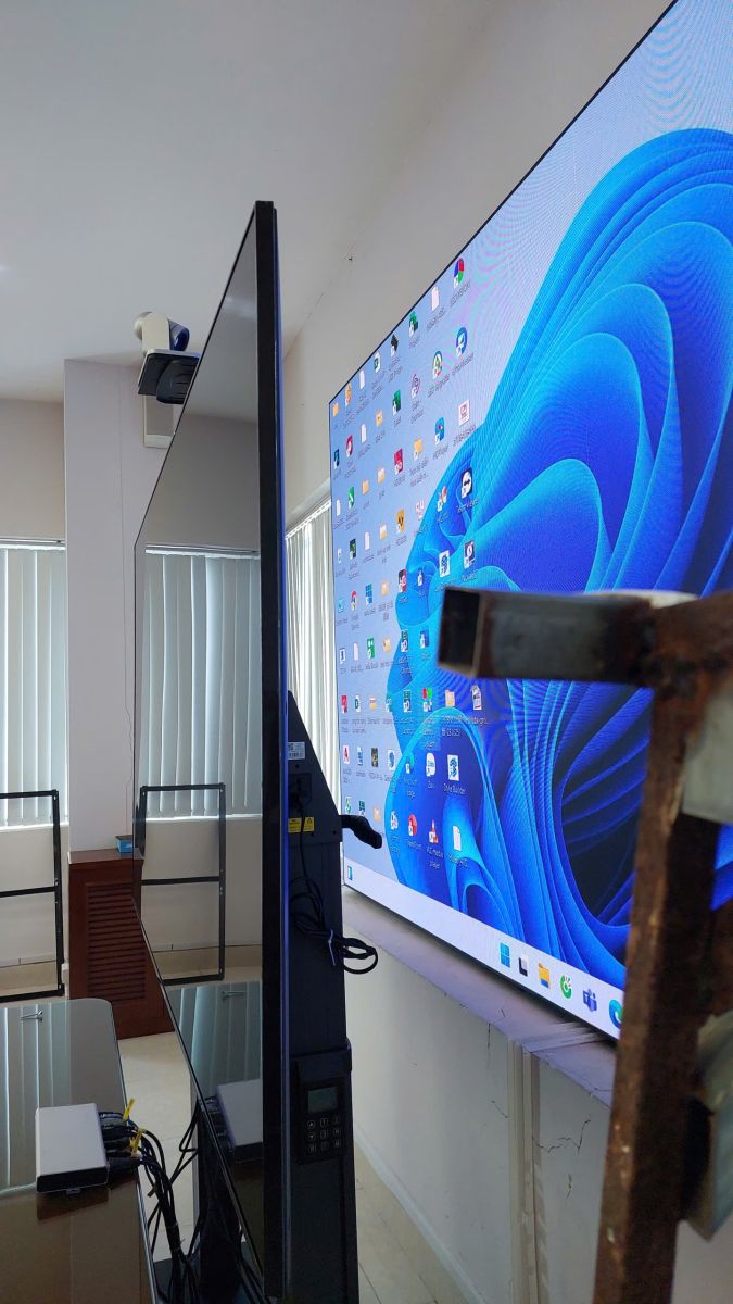 Lắp Đặt Màn Hình LED Phòng Họp