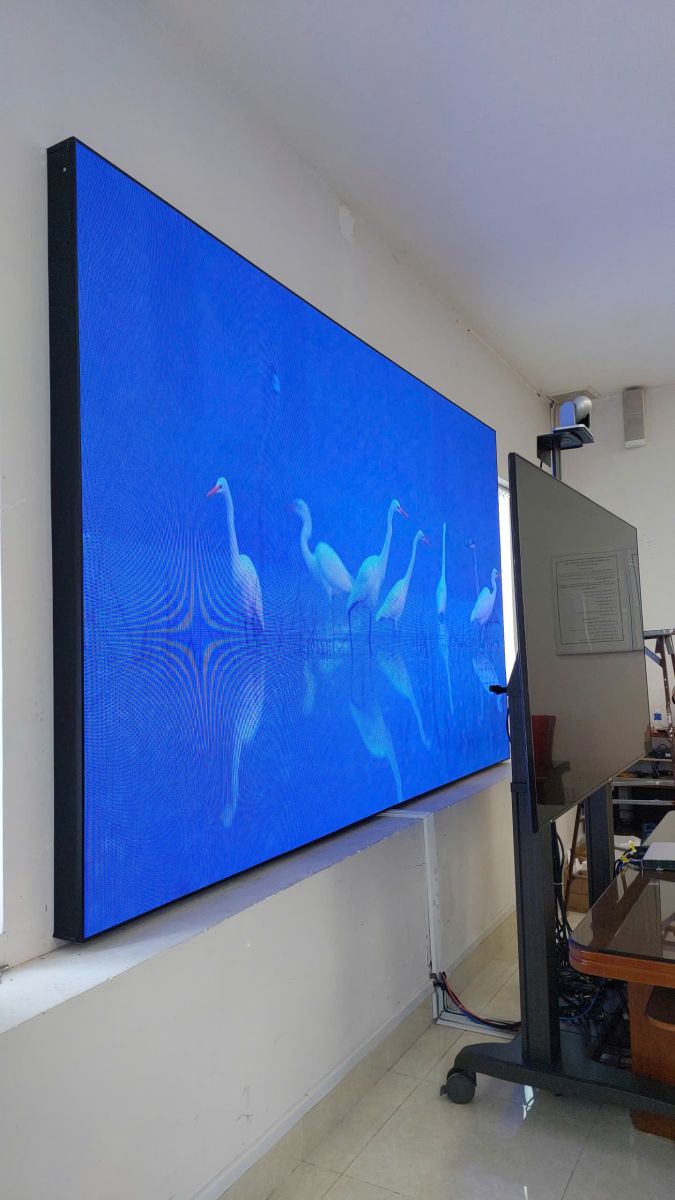 Lắp Đặt Màn Hình LED Phòng Họp