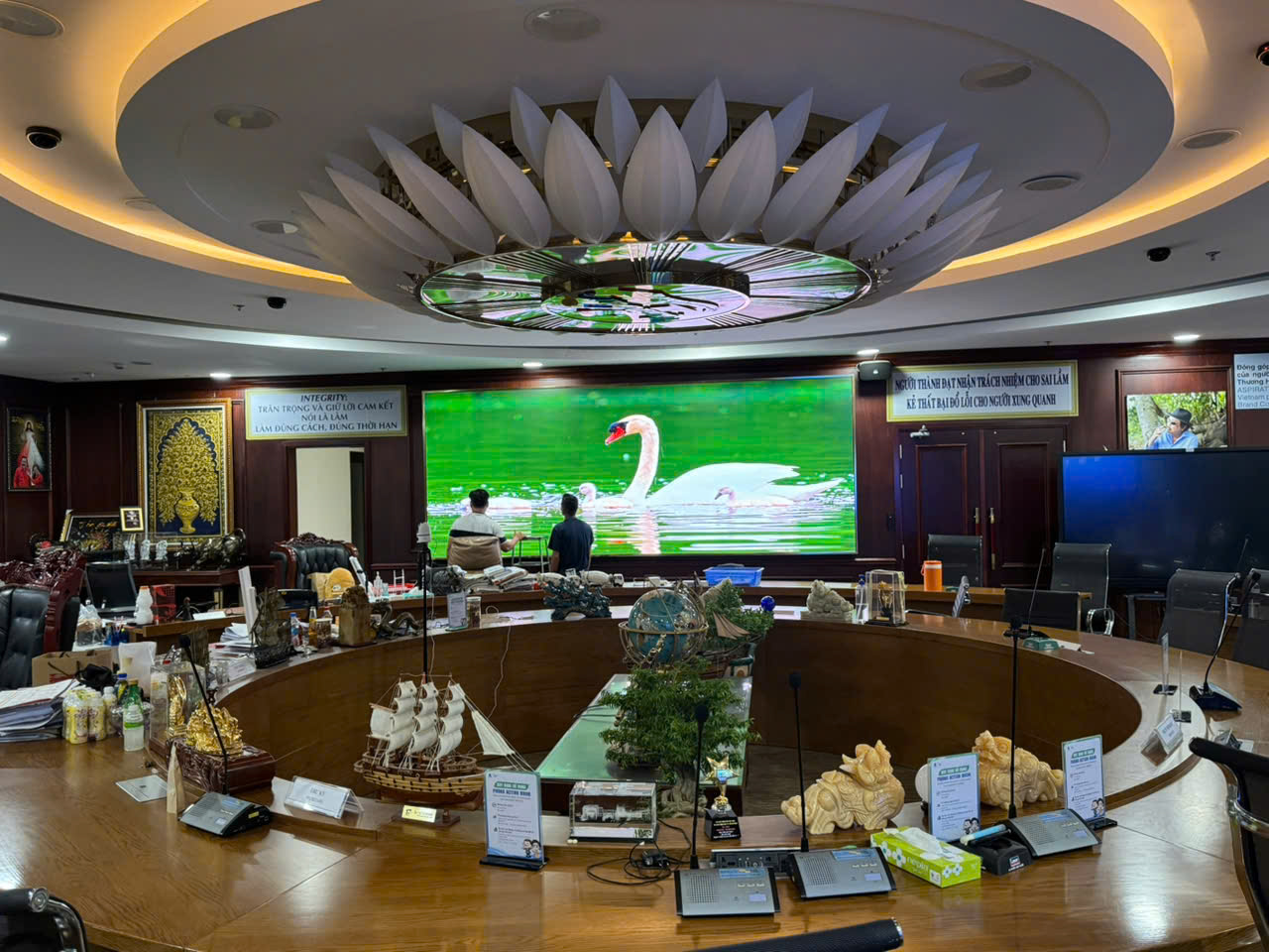 màn hình led phòng họp