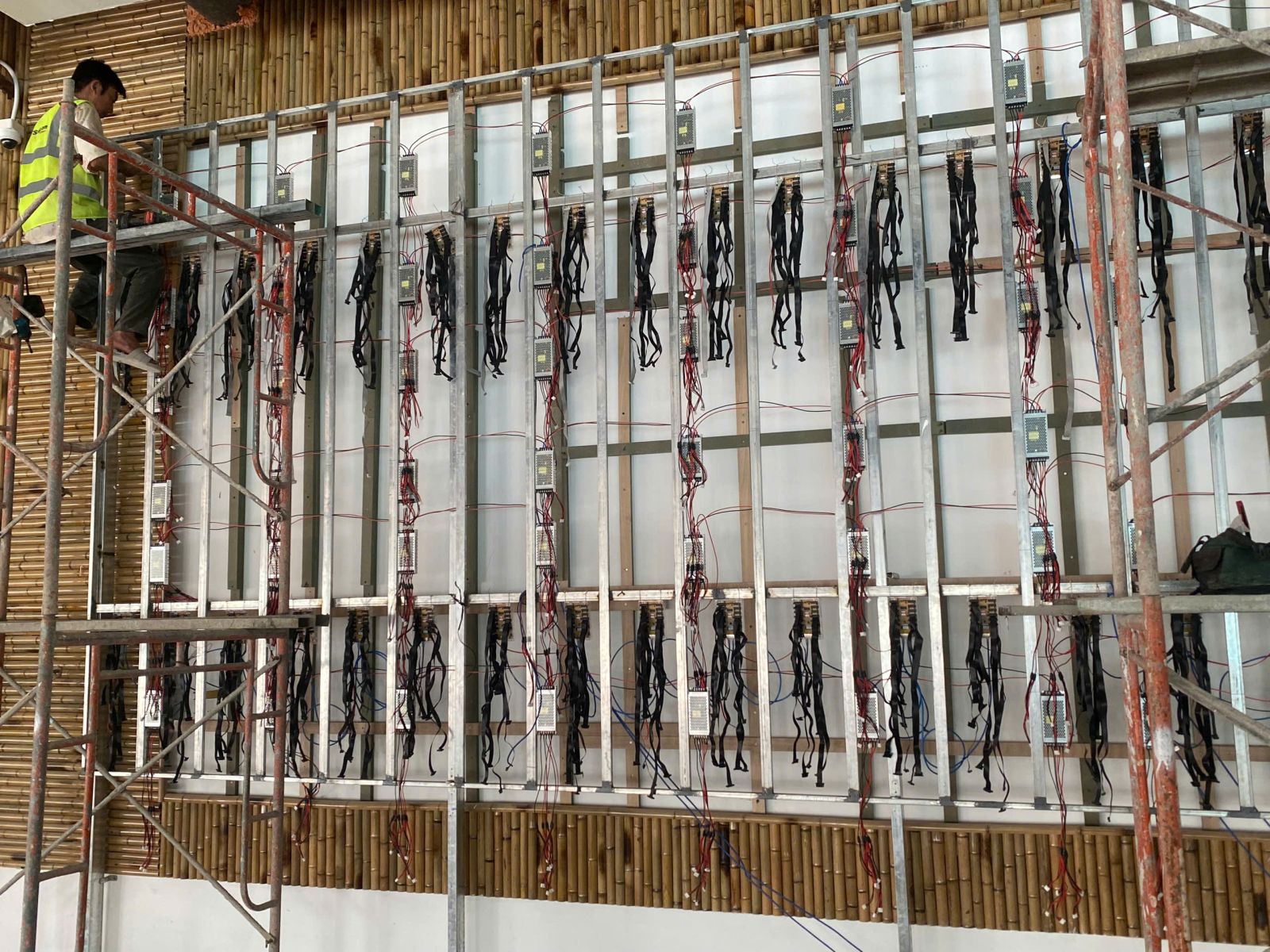 Lắp Đặt Màn Hình LED Cần Giờ