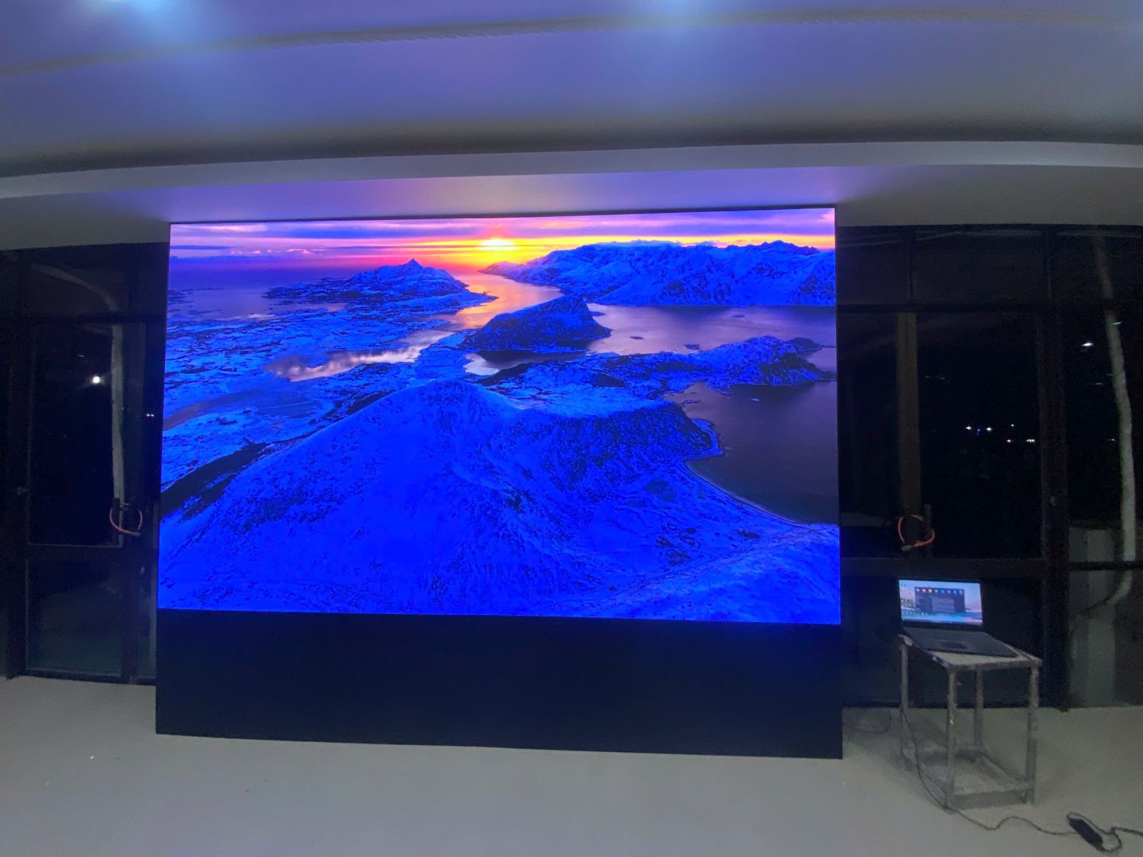 Lắp Đặt Màn Hình LED Cần Giờ