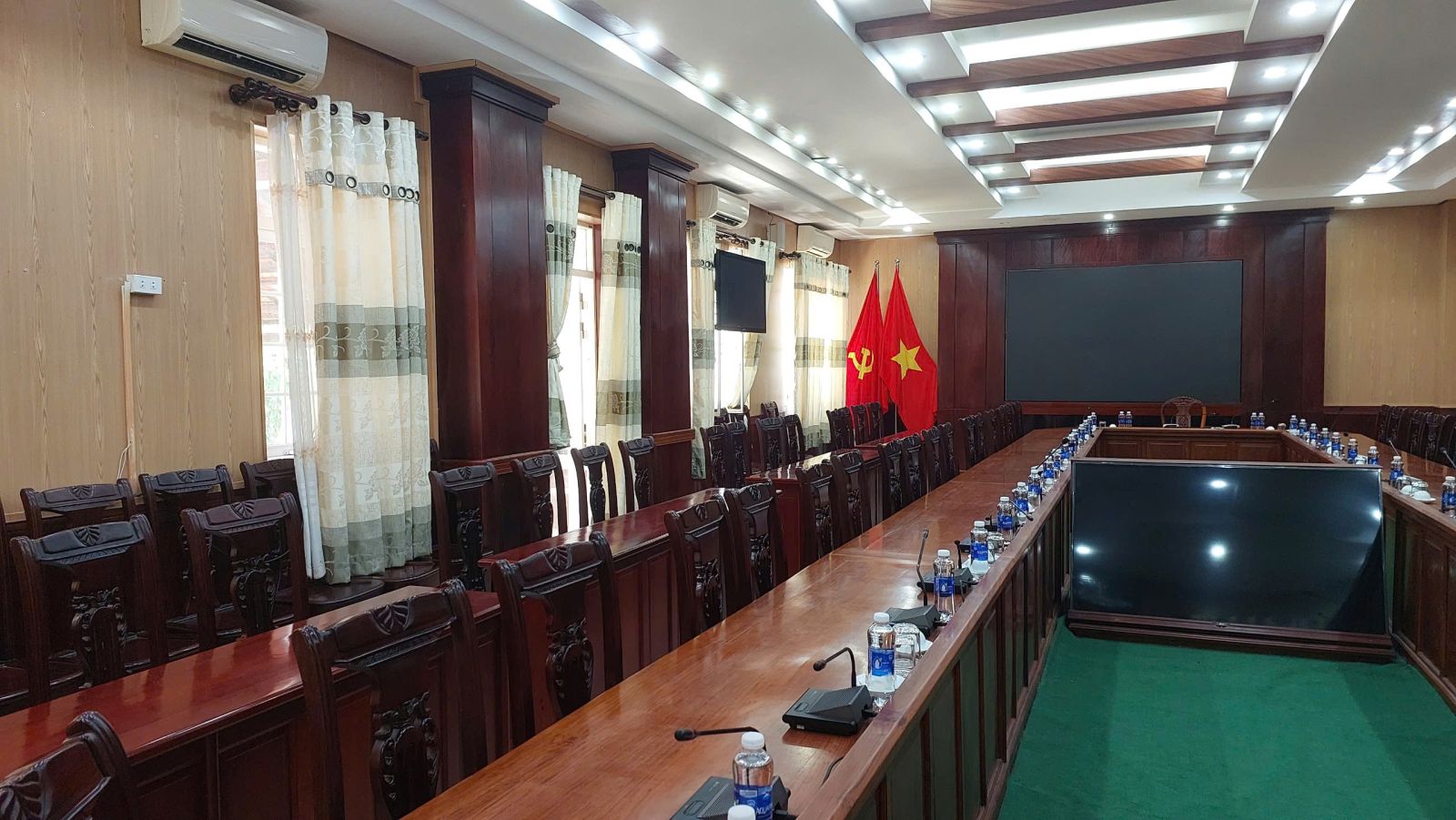 Hệ thống âm thanh hội họp