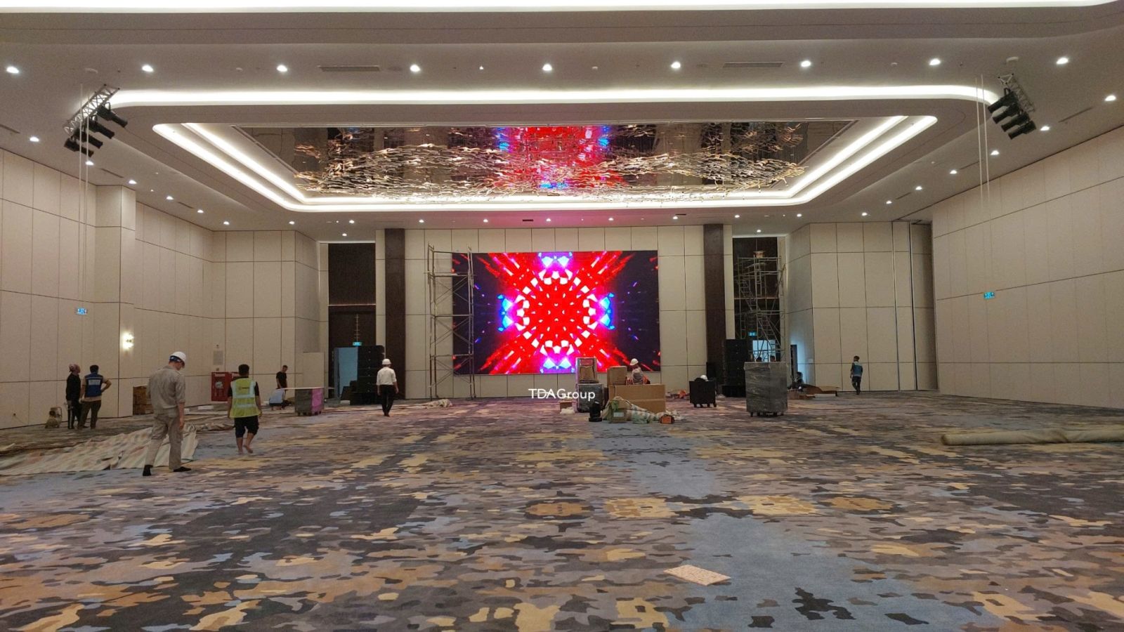 Lắp Đặt Màn Hình LED Tiệc Cưới