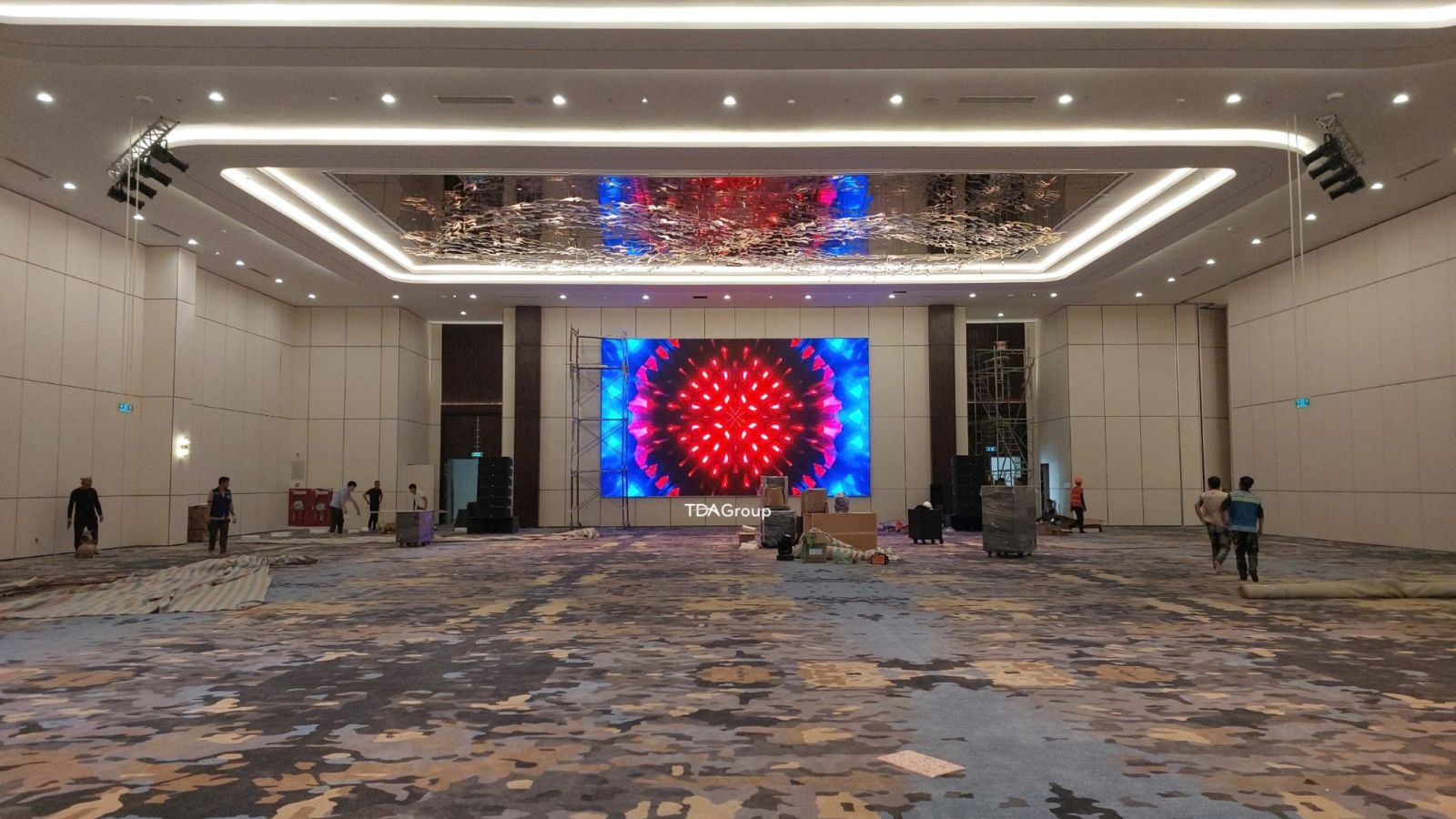Lắp Đặt Màn Hình LED Tiệc Cưới